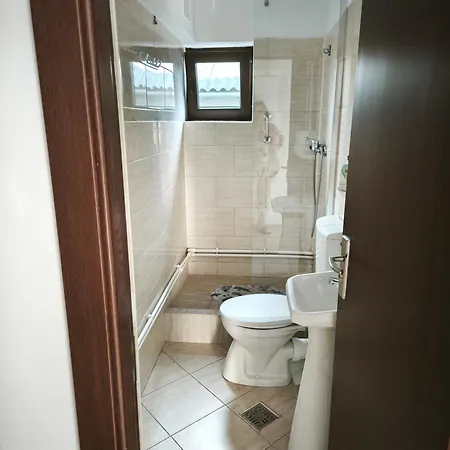 Marius-camere De Inchiriat Гостьовий будинок