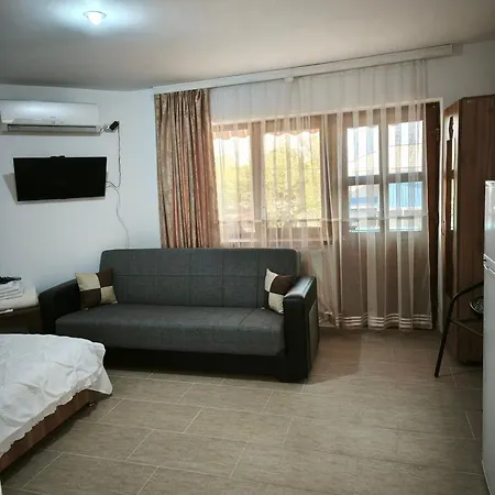 Marius-camere De Inchiriat Гостьовий будинок