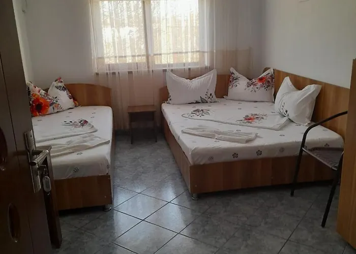 Konukevi Marius-camere De Inchiriat 4*